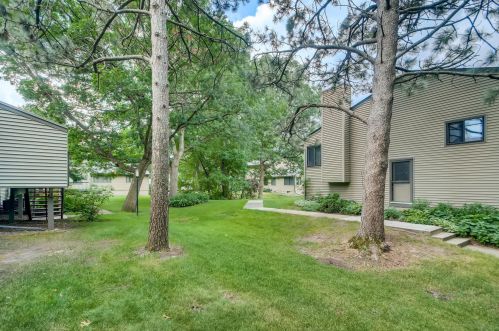 4367 Arden View Ct, Saint Paul MN  55112-1946 exterior