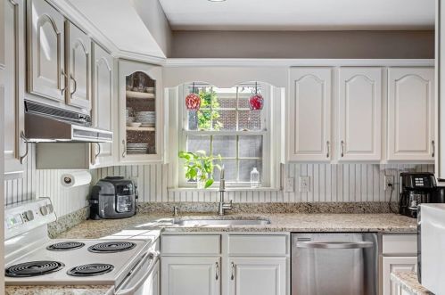 3427 Ashwood Ln, Atlanta GA  30341-4500 exterior