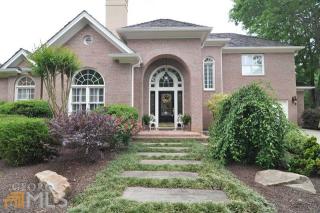 7300 Brookside Ln, Roswell, GA 30076-5547