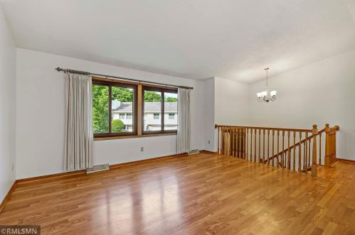 4274 Bridgewood Ter, Saint Paul MN  55127-7805 exterior