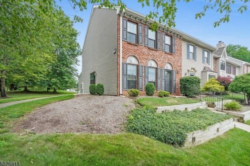 801 Brokaw Ct, Bridgewater, NJ 08807-3562