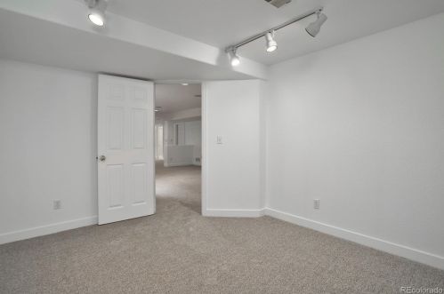 18585 Greenwood Pl, Denver CO  80013-5721 exterior