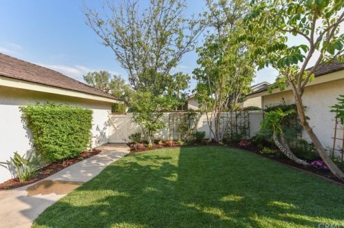 125 Yale Loop, Irvine CA  92604-3620 exterior