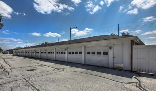 1638 Camellia Dr, Hammond IN  46321-3949 exterior