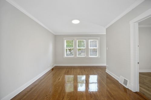 6534 Ebinger Dr, Niles IL 60714-4435 exterior