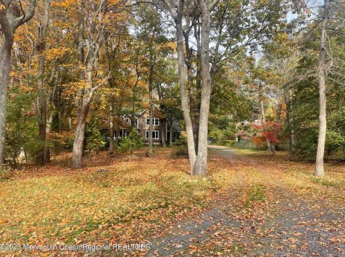 1237 Deal Rd, Tinton Falls NJ  07712-2507 exterior