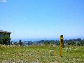 6892 Pacific Terrace Loop, Harbor, OR 97415-7227