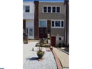 4272 Lawnside Rd, Philadelphia PA  19154-2804 exterior