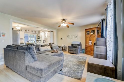 125 Cedarwood Ave, Lemont, IL 60440-3005