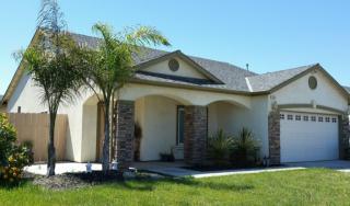1064 Navel Ave, Madera, CA 93637-6216