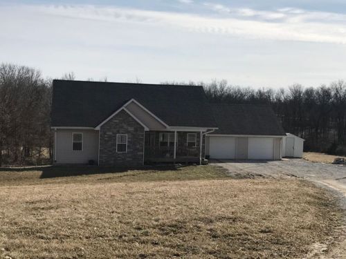 515 State Rte, Fayette, MO 65248-9439