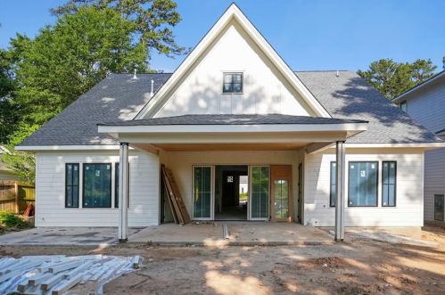 3197 Clairwood Ter, Atlanta GA  30341-3213 exterior