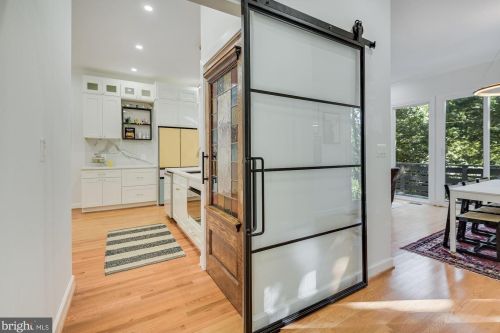 17 Ritchie Ave, Silver Spring MD  20910-5109 exterior