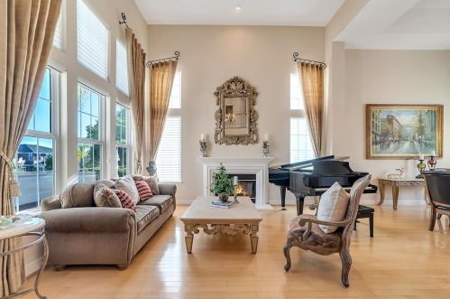 2213 Canyon Cliff Ct, San Jose, CA 95138-2455