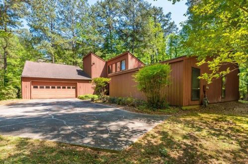 2235 Cedar Forks Dr, Marietta, GA 30062-4646