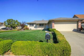 251 Livingston Ave, Vacaville, CA 95687-6433