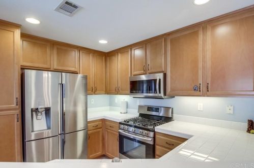 717 Caminito Valiente, Chula Vista CA  91911-6971 exterior