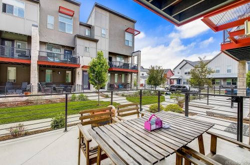 8849 55th Ave, Denver CO  80238 exterior