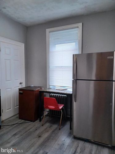 4810 11 St, Philadelphia PA 19112-0013 exterior