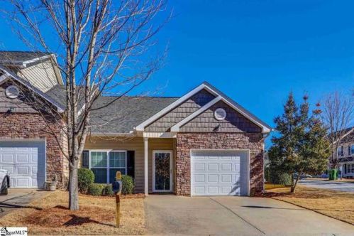 2 Walking Ct, Greenville, SC 29607-4971