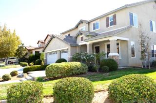 6140 Oak Fence Ln, Lancaster, CA 93536-1786