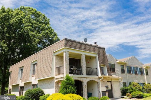 22 Valleybrook Dr, Lancaster PA  17601-4623 exterior