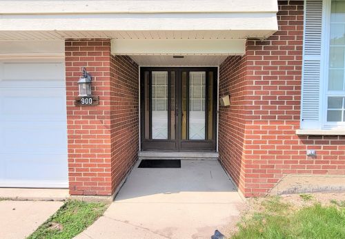 900 Greenwood Ave, Bannockburn IL  60015-3024 exterior
