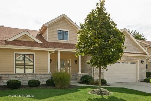 9313 Bull Rush Cir, Frankfort, IL 60423-1895