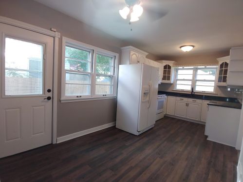 2010 Bush Ave, Saint Paul MN  55119-3914 exterior