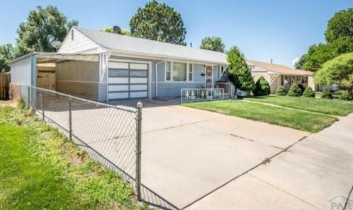 1820 Iroquois Rd, Pueblo, CO 81001-1641