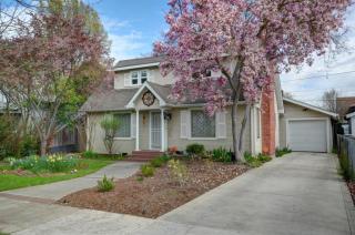 38 Quince St, Medford, OR 97501-2642
