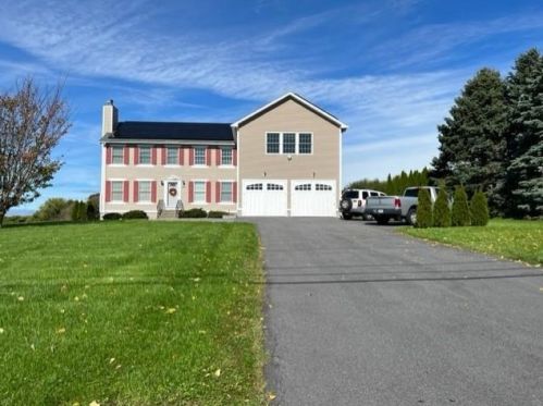 131 Corporate Pl, Middletown, RI 02842-6275