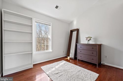 9625 Woodedge Dr, Springfield VA  22015-3017 exterior