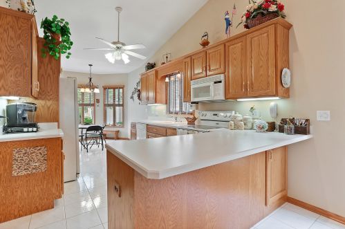 16010 Waterfront Cir, Plainfield, IL 60544-1991