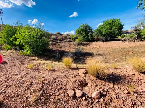 80 Main St, Leeds UT 84746-8001 exterior