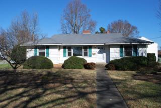 209 Gilbreath St, Graham, NC 27253-3311