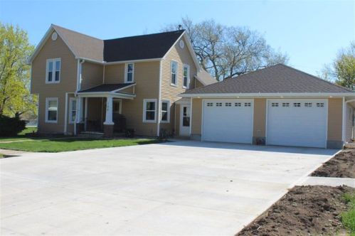 106 5th St, Cornlea, NE 68642-4228