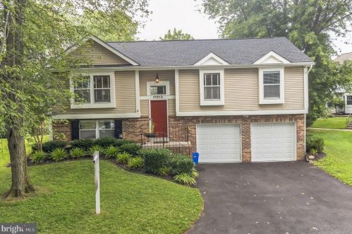 17912 Ashton Club Way, Ashton MD  20861-9700 exterior