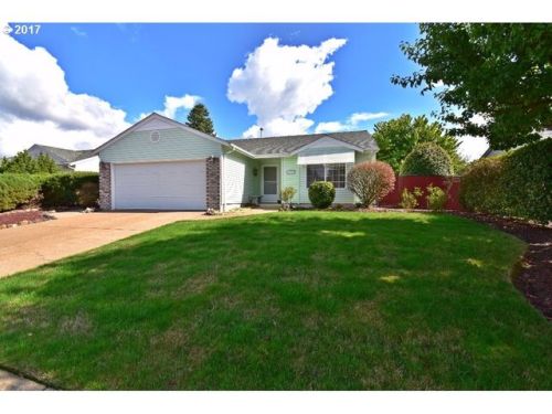 2943 7th Pl, Lebanon, OR 97355-1656