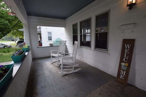 40 Harding Rd, Springfield, OH 45504-1439