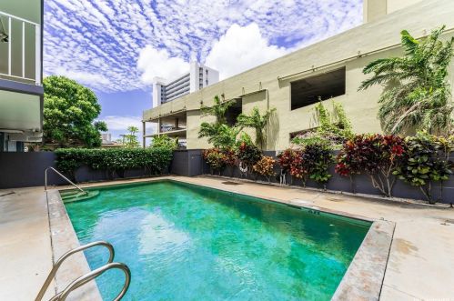 1121 Wilder Ave, Honolulu HI  96822-2777 exterior