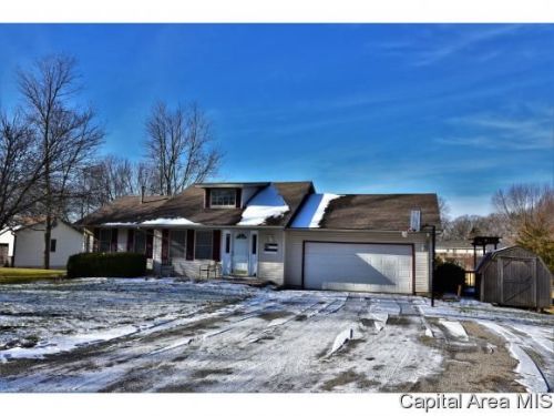 13901 Linda Ln, Athens, IL 62613-7616