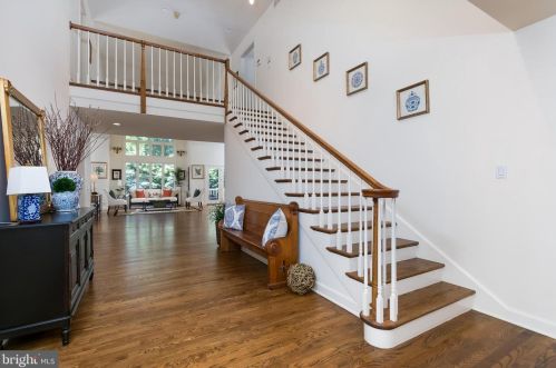 33 Brearly Rd, Princeton NJ  08540-6767 exterior