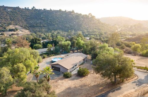 31151 Lilac Rd, Valley Center, CA 92082-5089