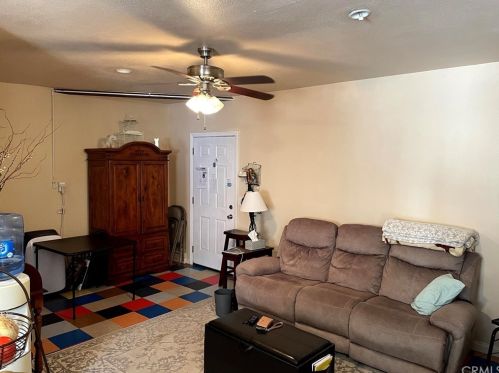 5625 Magnolia Ave, Riverside CA  92506-1822 exterior