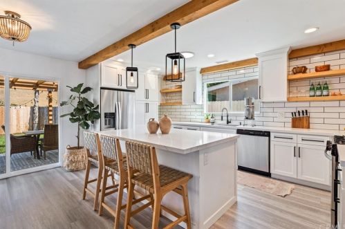 3509 Las Vegas Dr, Oceanside CA  92054-3813 exterior