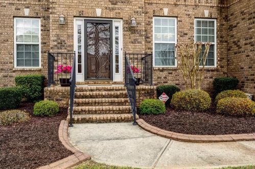 344 Mistine Ct, Atlanta, GA 30349-8783