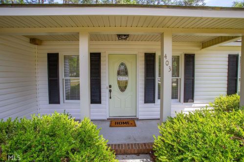 403 Rosemary Ct, Statesboro, GA 30458-4201