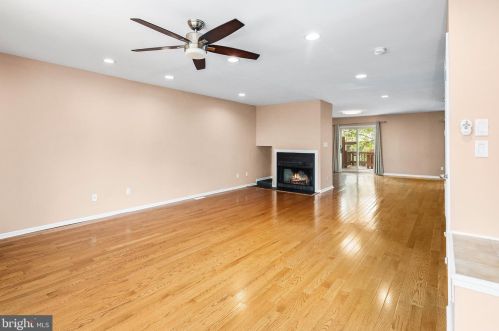 2 Exeter Ct, Princeton NJ  08540-7000 exterior