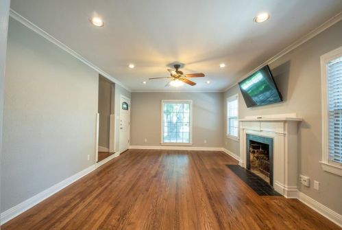 2556 Boyd Ave, Fort Worth TX  76109-1021 exterior